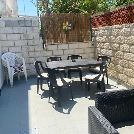 Holiday home Dei Garofani